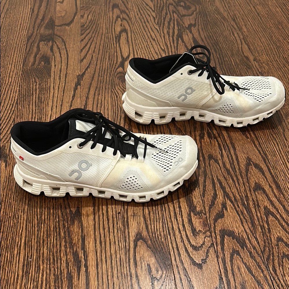 On Cloud Running Shoes